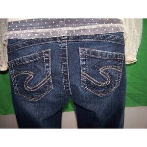 BUCKLE Silver Jeans Tuesday Junior 16 1/2" Slim Boot cut Style - Tag Reads 24/35